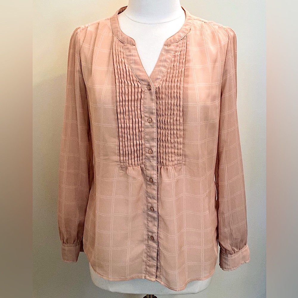 Gap Peach Nude Window Pane Print Pleated Long Sleeve Button Down Blouse Top SZ M